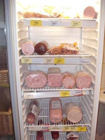 Chladené masové výrobky-najchutnejšie čerstvo nakrájané